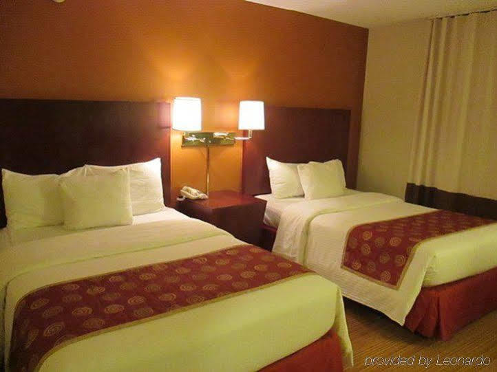 Red Carpet Inn And Suites Plymouth Buitenkant foto