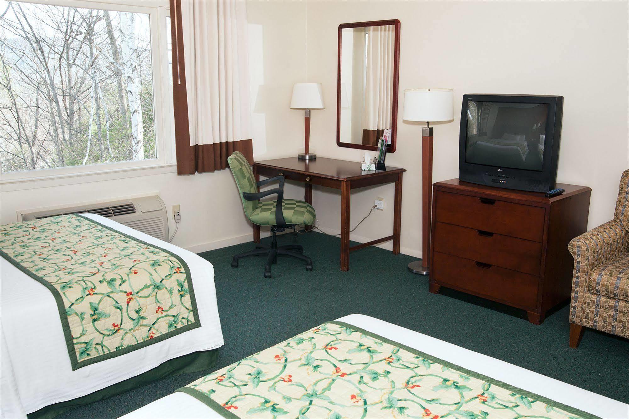 Red Carpet Inn And Suites Plymouth Buitenkant foto